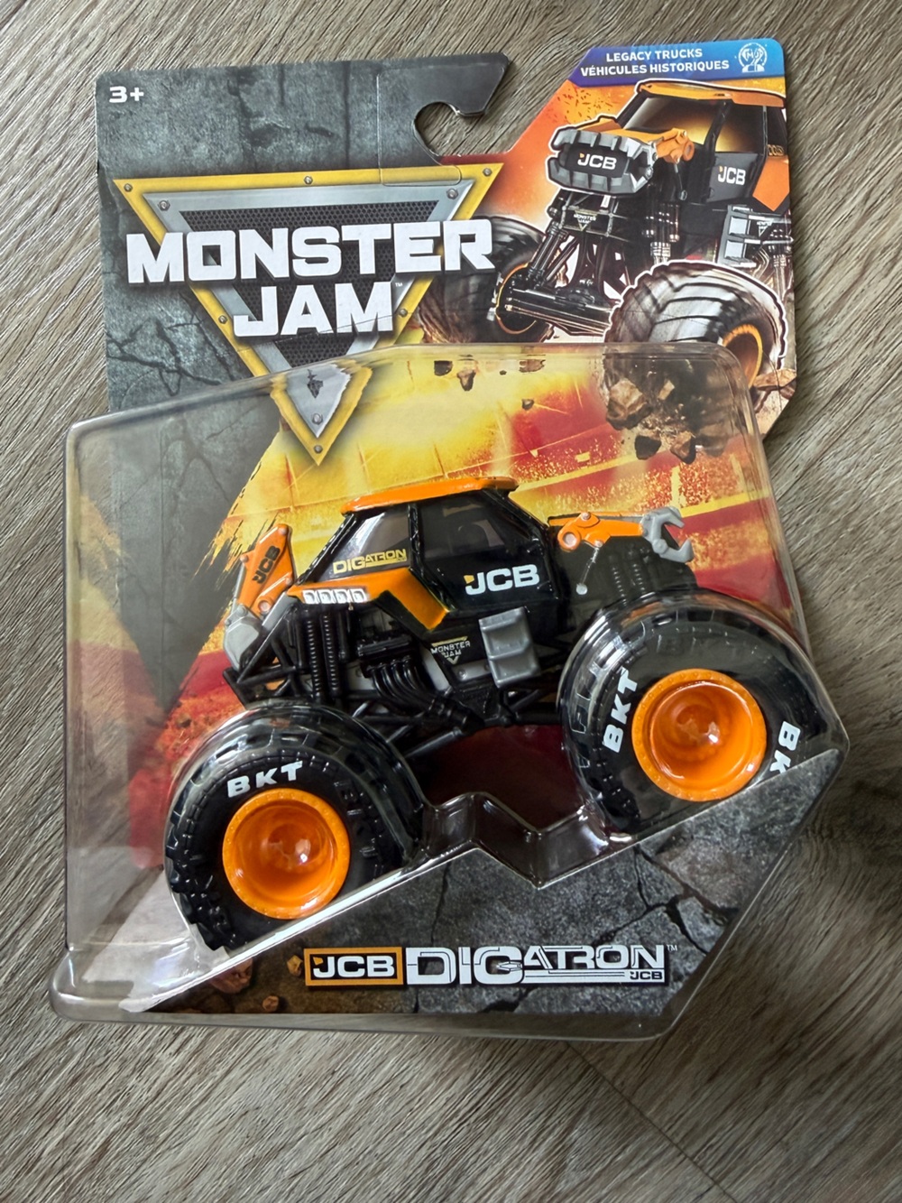 Official Monster Jam Digatron Monster Truck 1:64 Scale